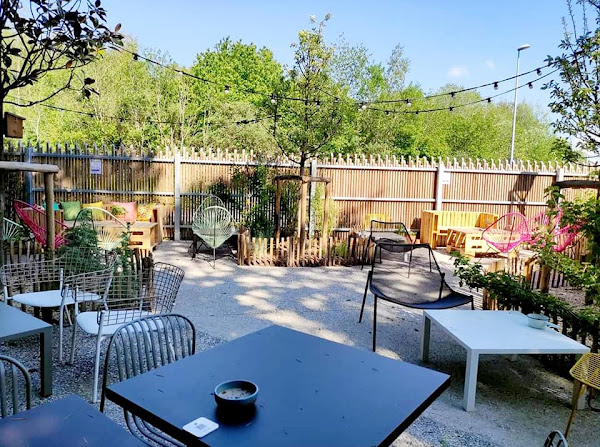 photo de AGAPONIA WORKING KF/FOODING PLACE à Lezennes