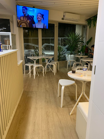 photo de Aura Burger and Coffee - Burger à la française - Café - Service Livraison - La Grande-Motte à La Grande-Motte