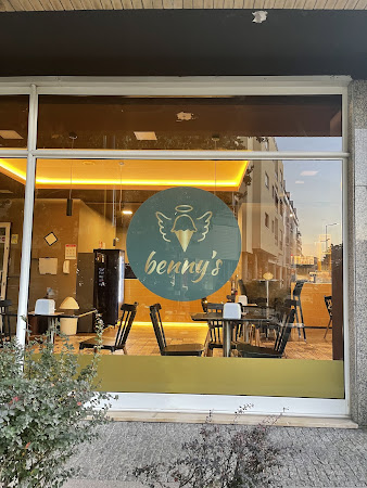 photo de Benny’s à São Cosme