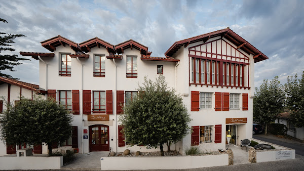 photo de Briketenia - Martin et David Ibarboure - Hôtel - Restaurant à Guéthary
