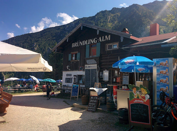 photo de Bründling Alm BergGasthof auf 1.167m Hochfelln/Chiemgau à Bergen