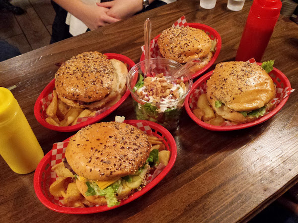 photo de Burger'n'Co St Cyprien à Toulouse