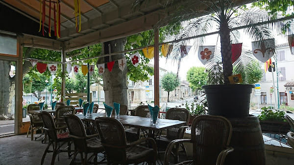 photo de Café de la Paix à Valréas