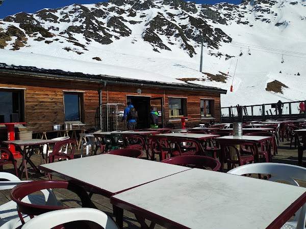 photo de Chalet des Oudis - bar Restaurant d'altitude à Les Adrets