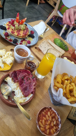 photo de Chez Hanna (Stains) - Restaurant | Brunch & Pause café à Stains