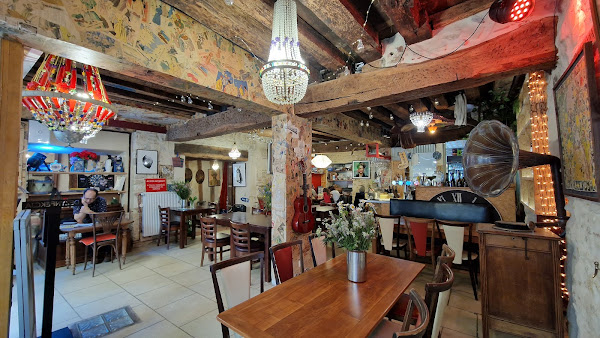 photo de COM Chez Nous à La Charité-sur-Loire