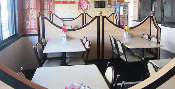photo de Dhruv Palace Pure Veg Restaurant à Trimbak