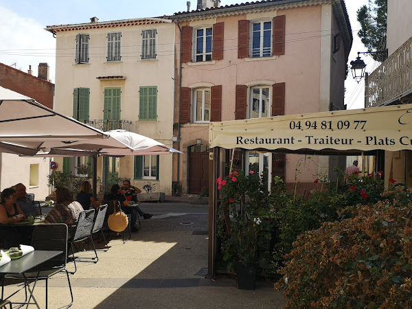 photo de Evelyne.com à la maison à Roquebrune-sur-Argens