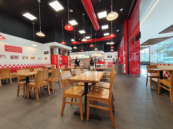 photo de Five Guys Créteil Soleil à Créteil