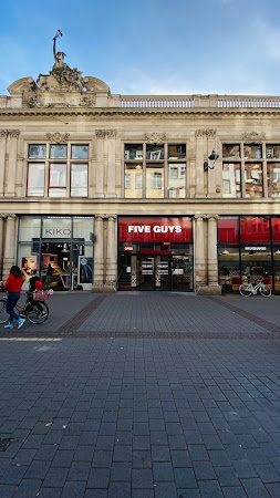 photo de Five Guys Strasbourg à Strasbourg