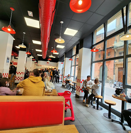 photo de Five Guys Toulouse Alsace Lorraine à Toulouse