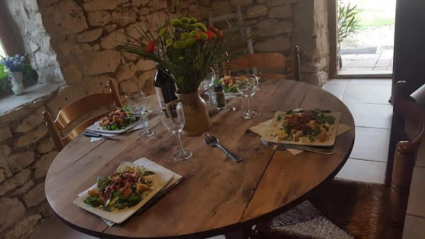 photo de Gîte la Ferme de parry table d'hôtes à Lauzerte