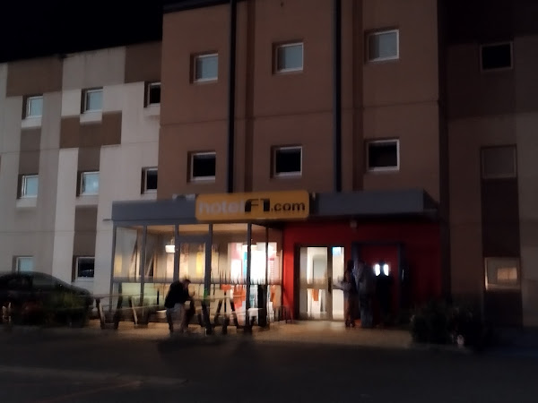 photo de Hotel f1 à Saint-Quentin-sur-le-Homme