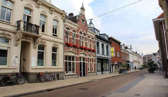 Tilburg 393 restaurants