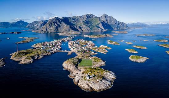 Henningsvær 2 restaurants