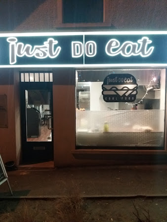 photo de JUST DO EAT à Monnaie