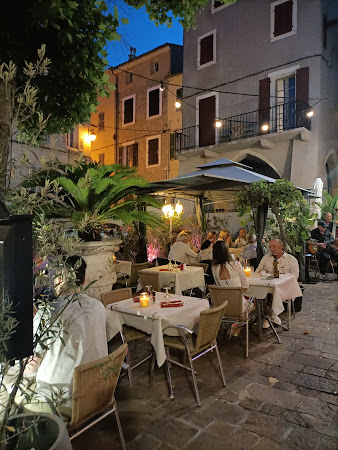photo de L'AUBERGE DU VIGNERON à Ollioules