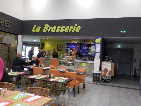 photo de La Brasserie à Charmes