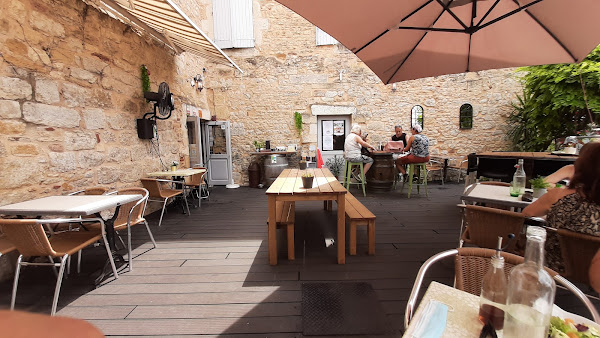 photo de La Cale Bar & Restaurant à Puy-l'Évêque