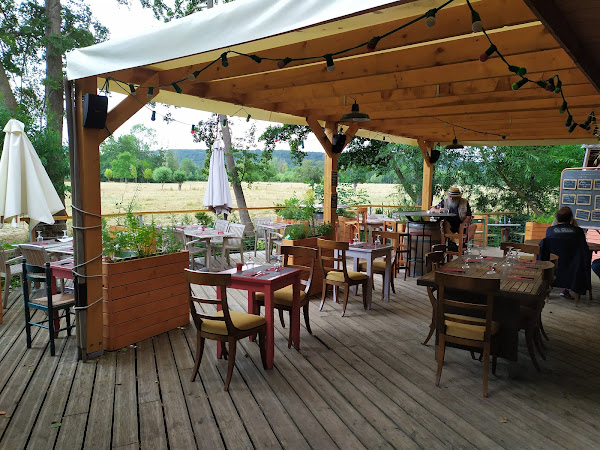 photo de La Guinguette de Giverny. Restaurant saisonnier sans réservation. à Giverny