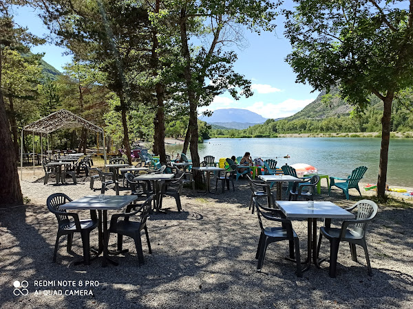 photo de La paillote des 3 lacs à Rochebrune