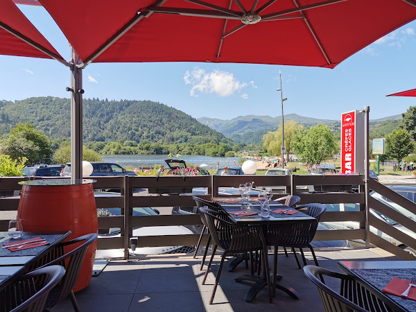 photo de La Petite Plage à Chambon-sur-Lac