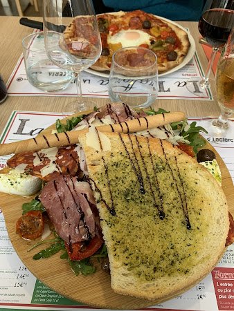 photo de La Trattoria à Ibos