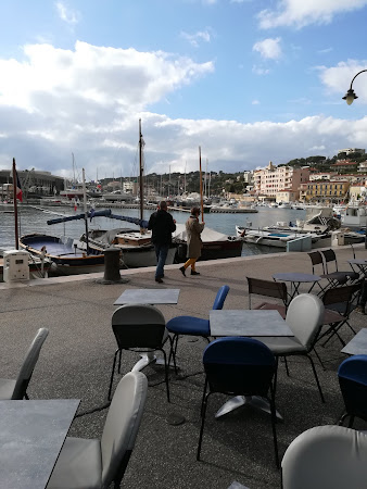 photo de La Voûte - Restaurant Cassis à Cassis