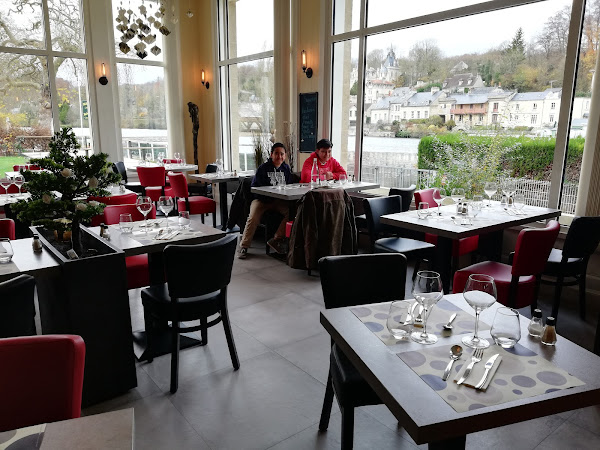 photo de Le Chalet du Lac à Pierrefonds
