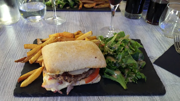 photo de Le Lot à La Bouche à Saint-Céré