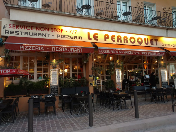 photo de Le Perroquet - Restaurant cassis à Cassis