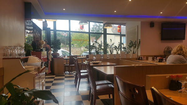 photo de mak sushi à Jouars-Pontchartrain