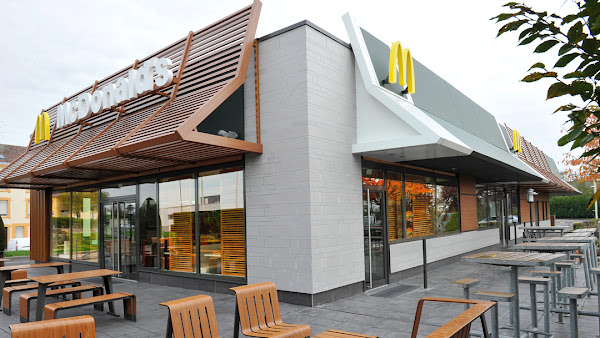 photo de McDonald's à Artenay