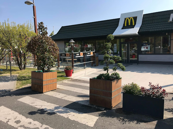 photo de McDonald's FLEURY-MÉROGIS à Fleury-Mérogis