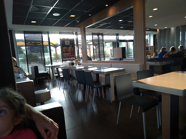 photo de McDonald's à Landivisiau