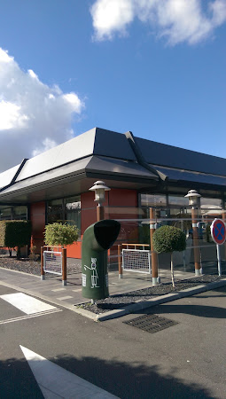 photo de McDonald's à Le Mesnil-Esnard