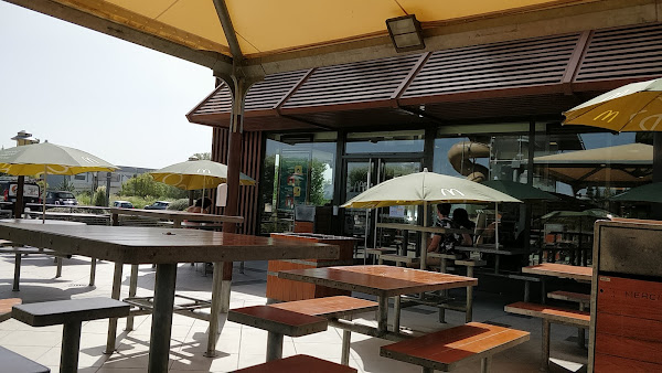 photo de McDonald's à Saint-Martin-de-Crau