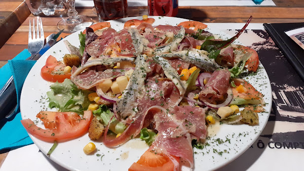 photo de Ô COMPTOIR - Bar Tapas - Restaurant à Saint-Laurent-de-la-Salanque