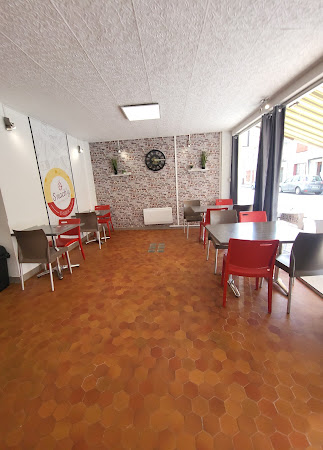 photo de Ô Snack'Y à Saint-Aigulin