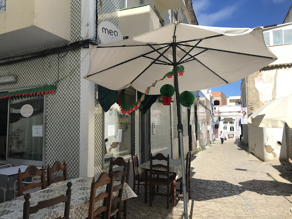 photo de O TREVO à Olhão