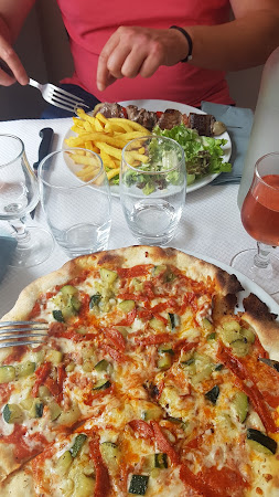 photo de PIZZERIA LA GRIGNOTTE à Neufchâtel-en-Bray