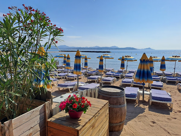 photo de Plage Les CARAIBES à Saint Aygulf à Fréjus