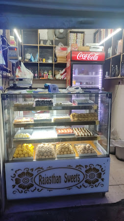photo de Rajsthan sweets & Baba ki Rasoi à Delhi, New Delhi