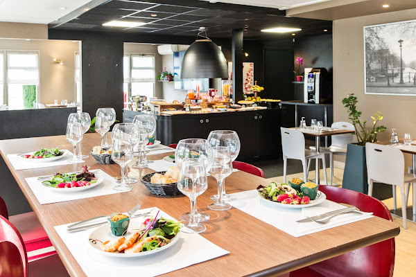 photo de Restaurant Campanile Roissy en France à Roissy-en-France