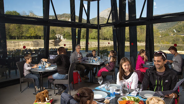 photo de Restaurant du Parc de la Préhistoire, Le Bouquetin à Tarascon-sur-Ariège