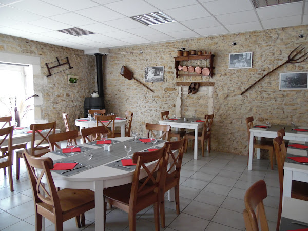 photo de Restaurant Le Petit Gourmand à Cravans