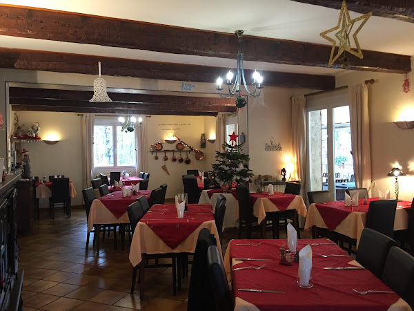 photo de Restaurant Les Acacias - Ferrier Jean Jacques à Puget-Théniers