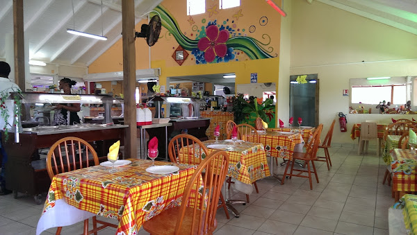 photo de Restaurant LES COCOTIERS 2 SAINTE-ANNE à Sainte-Anne