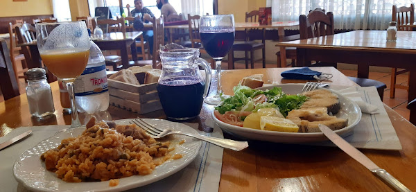photo de Restaurante Grandal (Comuniones,Bautizos...) à Salvaterra de Miño