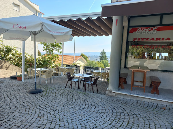 photo de Snack-bar Pizzamota lda à Fornos de Algodres